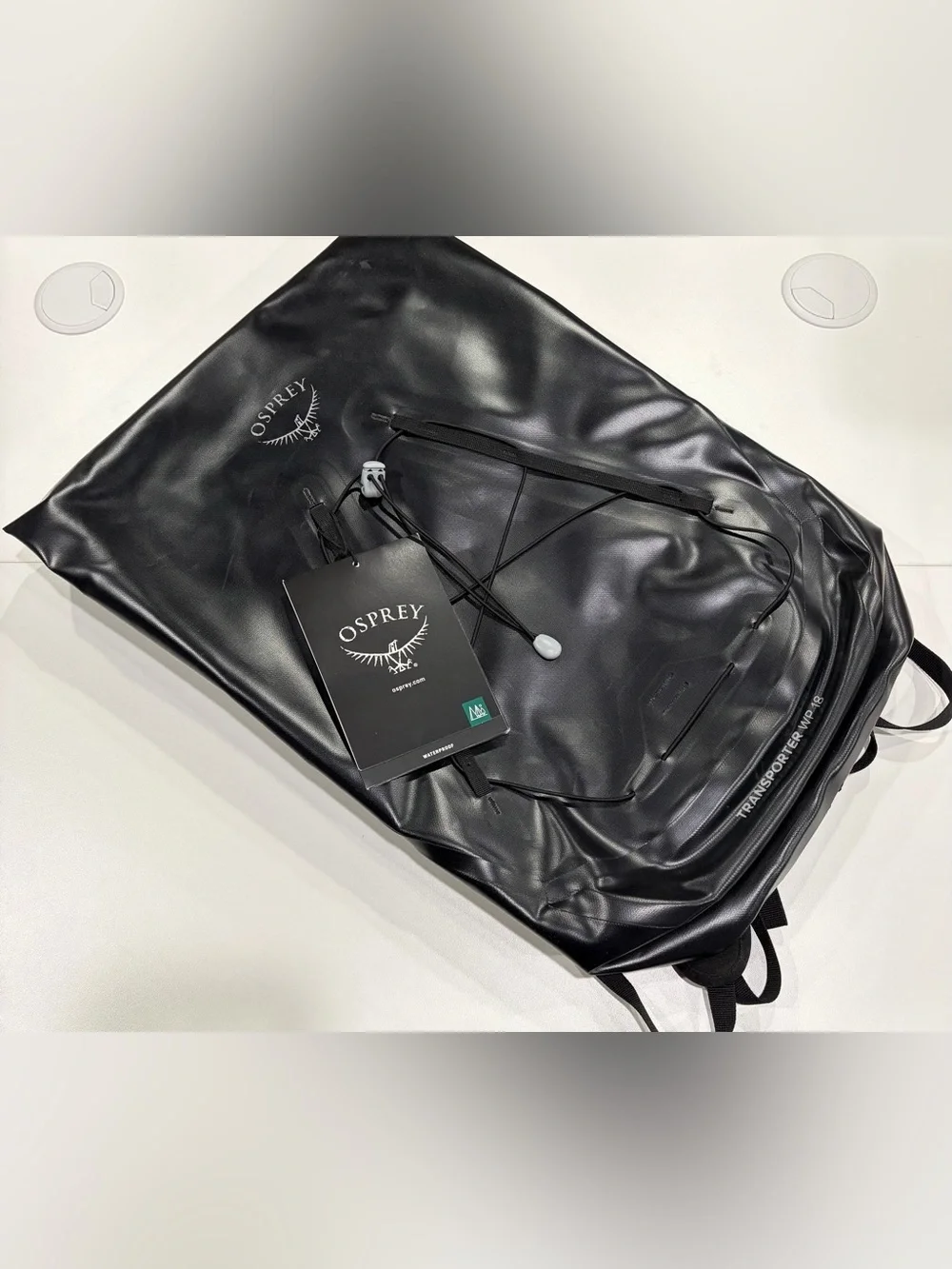 Osprey Transporter Waterproof 18 Backpack NWT Black Roll-Top Closure Bungee